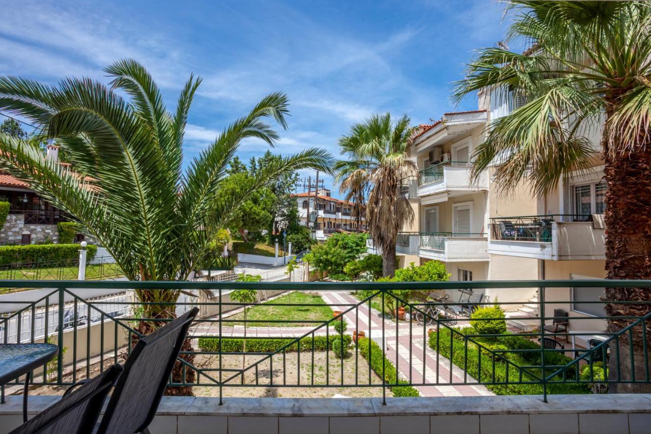 Aris Luxury Apartments Пефкохори Экстерьер фото