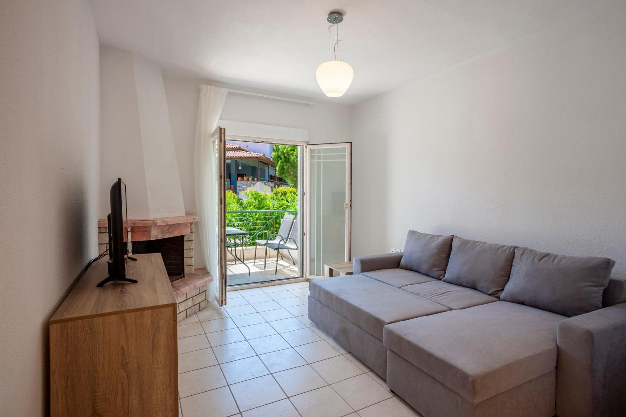 Aris Luxury Apartments Пефкохори Экстерьер фото