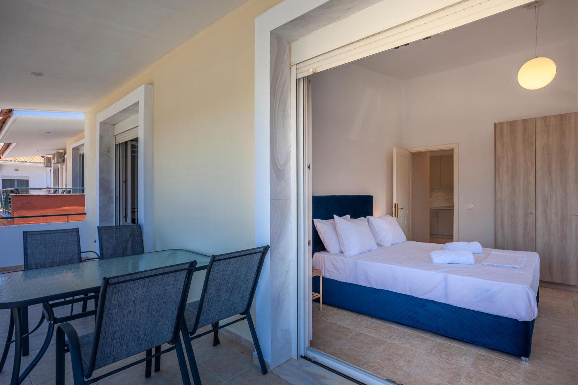 Aris Luxury Apartments Пефкохори Экстерьер фото
