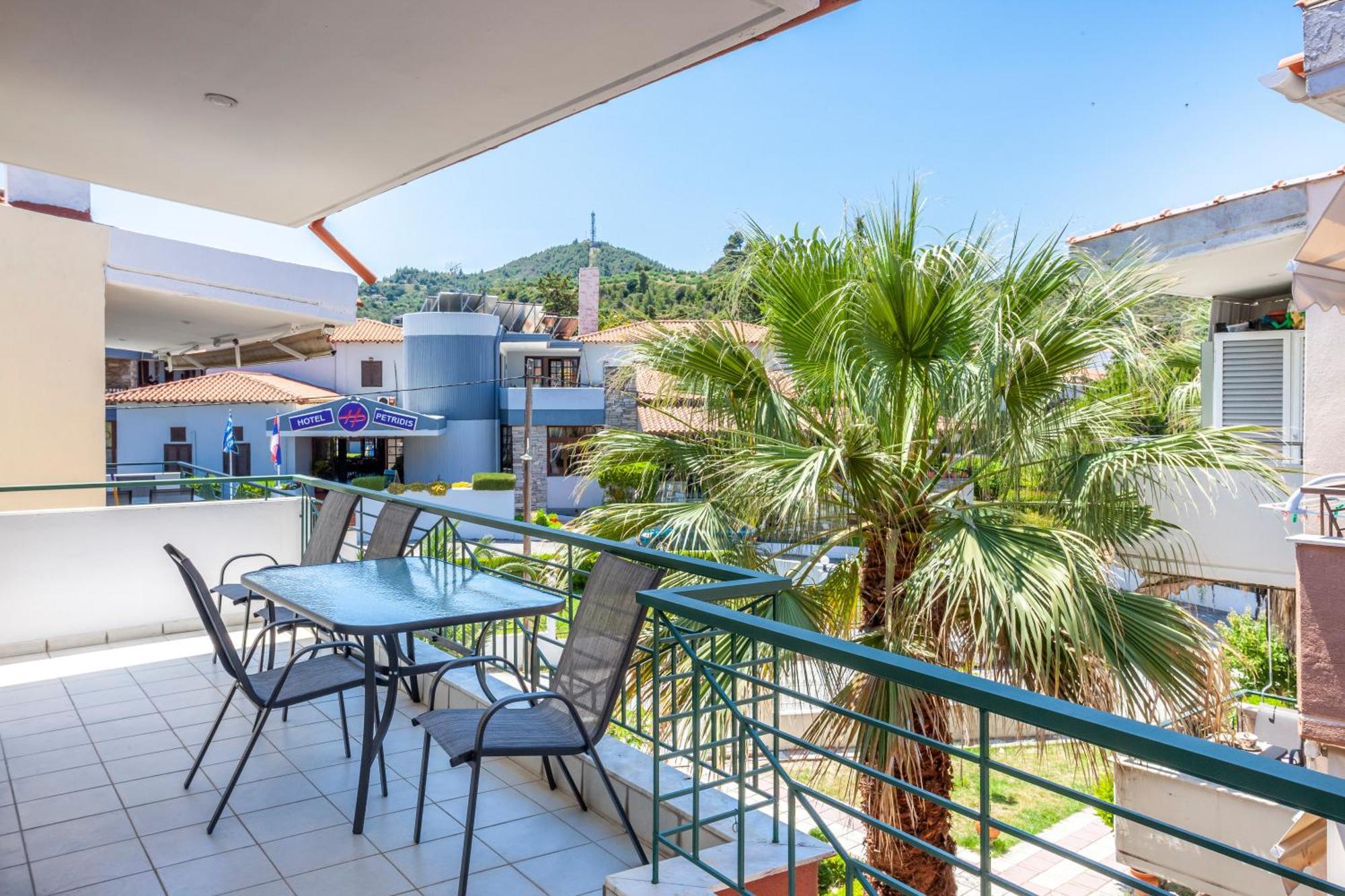 Aris Luxury Apartments Пефкохори Экстерьер фото