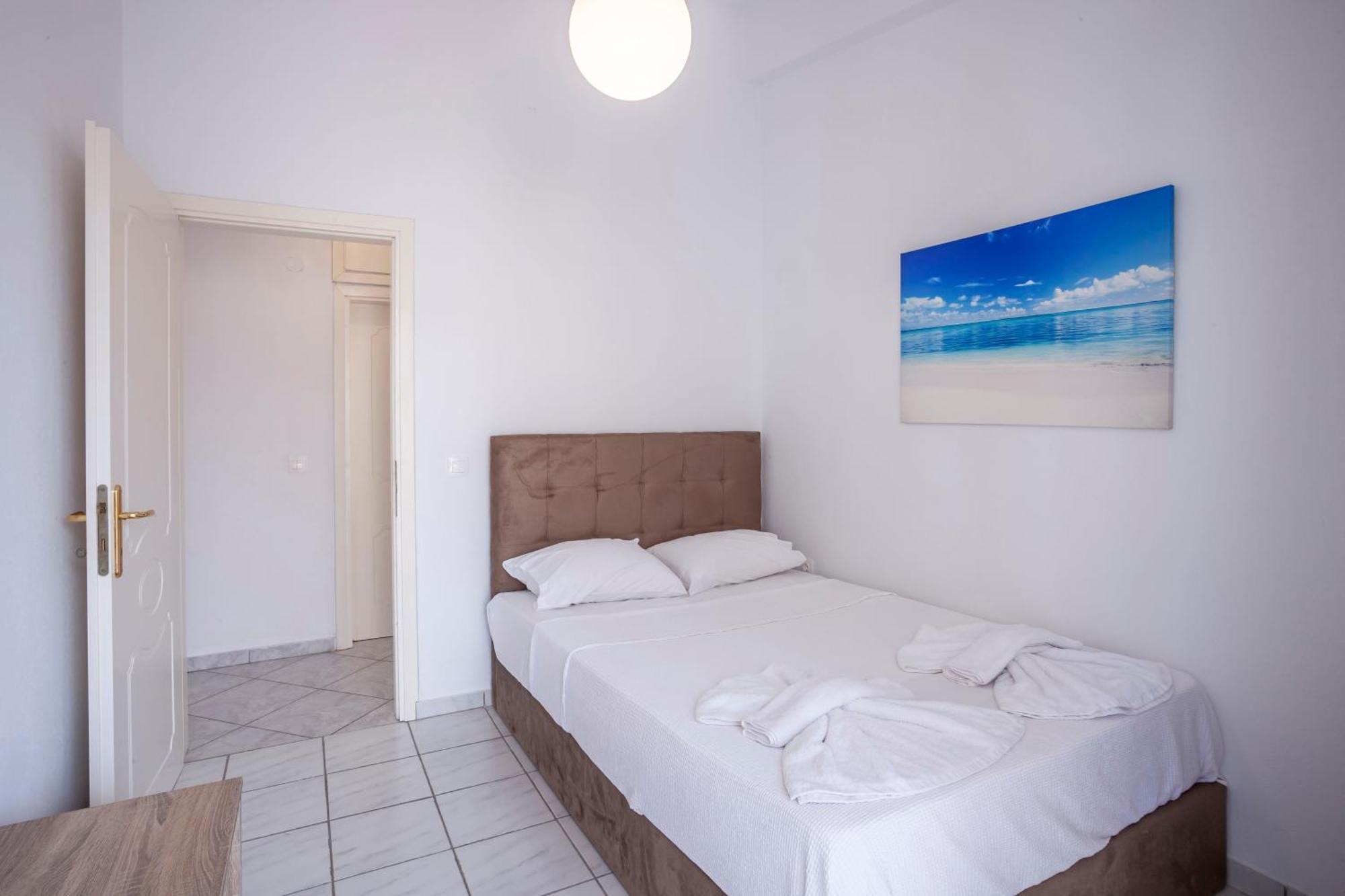 Aris Luxury Apartments Пефкохори Экстерьер фото