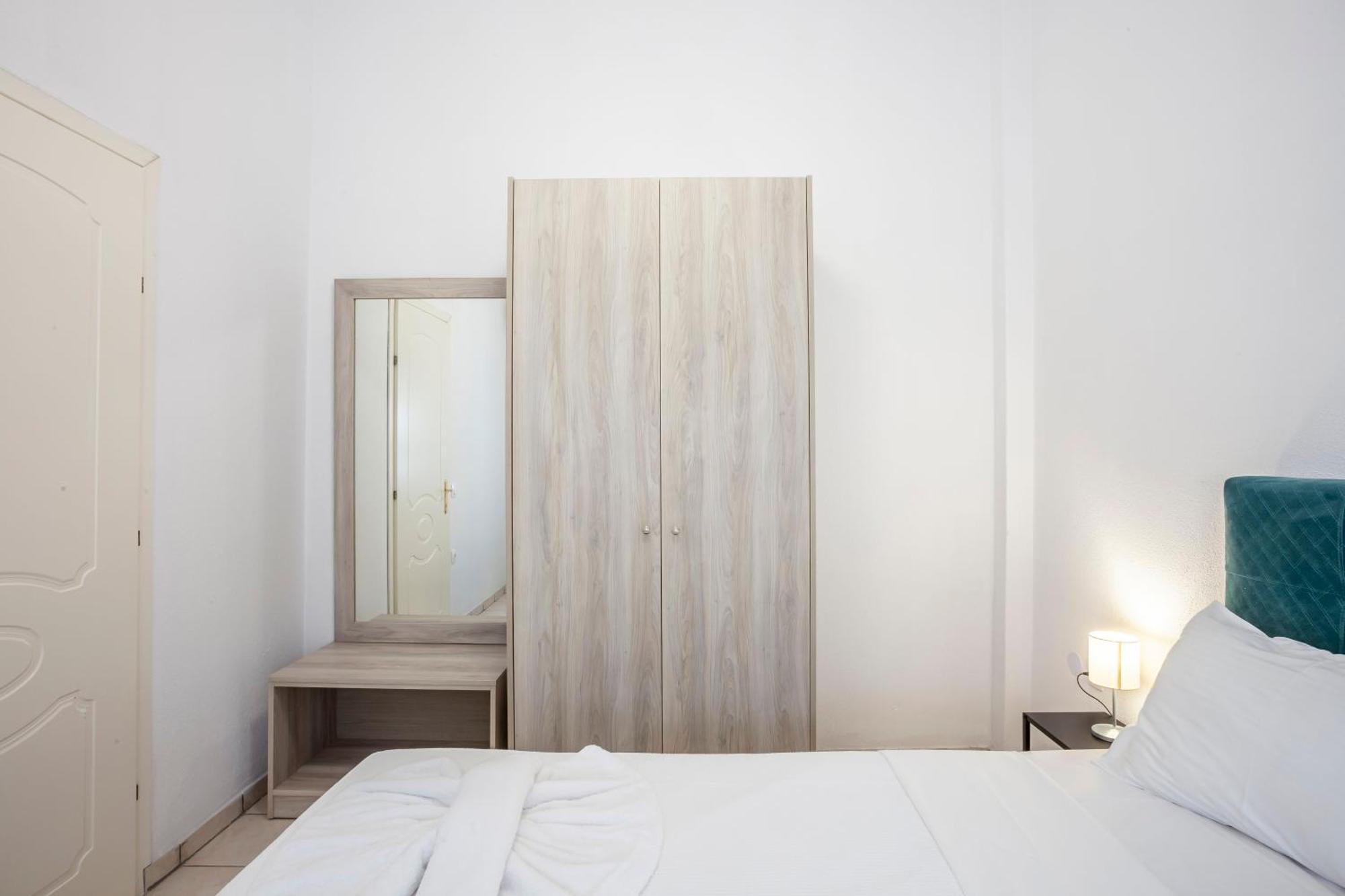 Aris Luxury Apartments Пефкохори Экстерьер фото