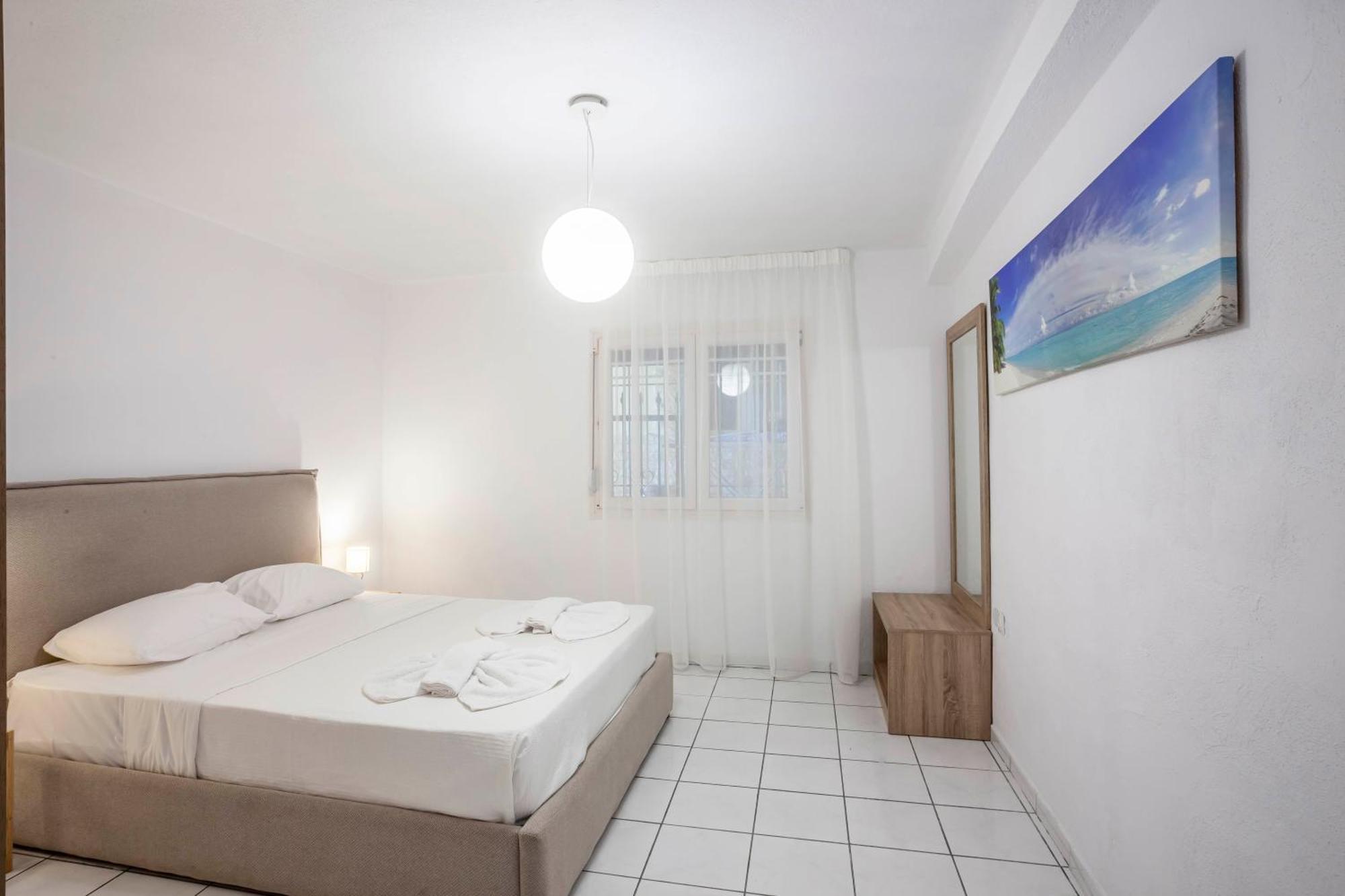 Aris Luxury Apartments Пефкохори Экстерьер фото