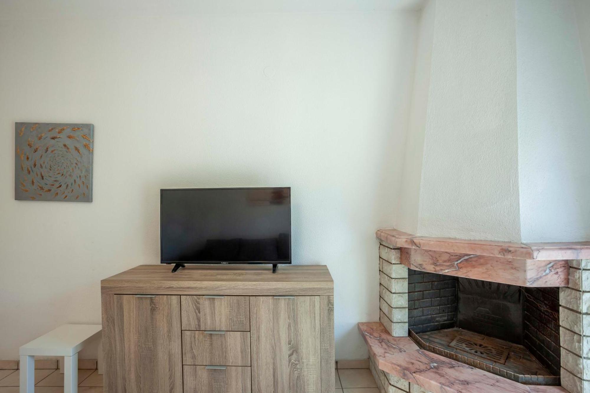 Aris Luxury Apartments Пефкохори Экстерьер фото